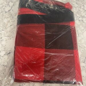 Old Navy Red and Black Plaid Thermal Pajama Pants (XL)